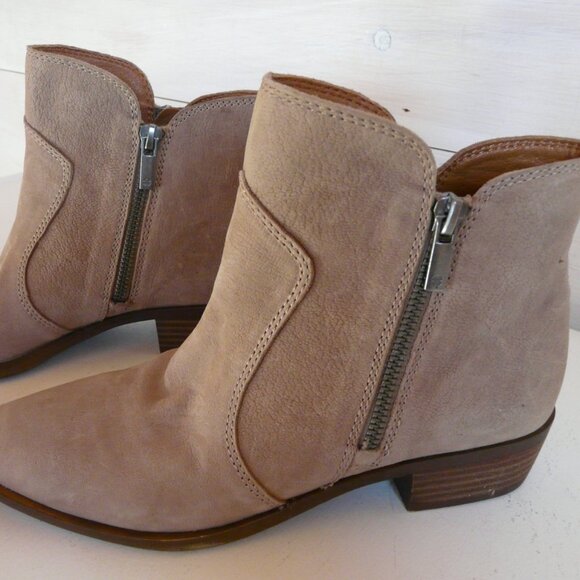 Lucky Brand Suede Leather Ankle Bootie Size 6.5 US Tan Side Zip Heel - Picture 6 of 16